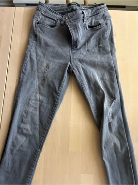 Women’s Skinny Distressed Gray Jeans